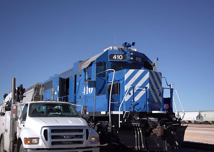 Train Engine & Truck | CIG Logistics